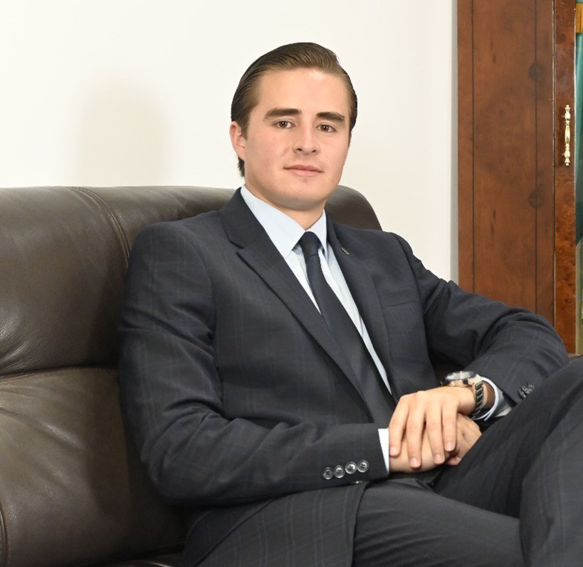 Mtro. Jorge Luis De La Cabada Hurrle