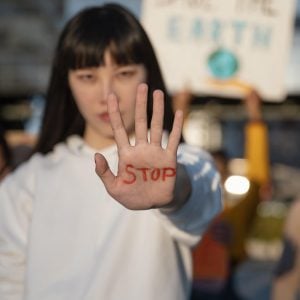 Seminario Online Medidas de Protección y Órdenes de Restricción en Casos de Violencia Familiar